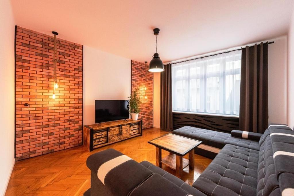 Apartament Loft Appartement Bielsko-Biała Buitenkant foto